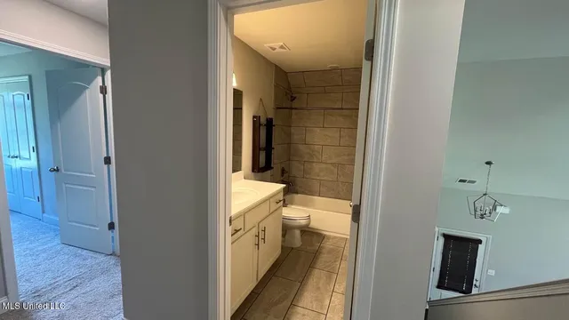 $329,900 | 3556 May Brk Cove, Southaven, MS 38672