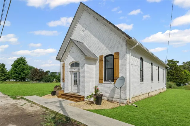 $140,000 | 291 Main Street, Wellington, IL 60942