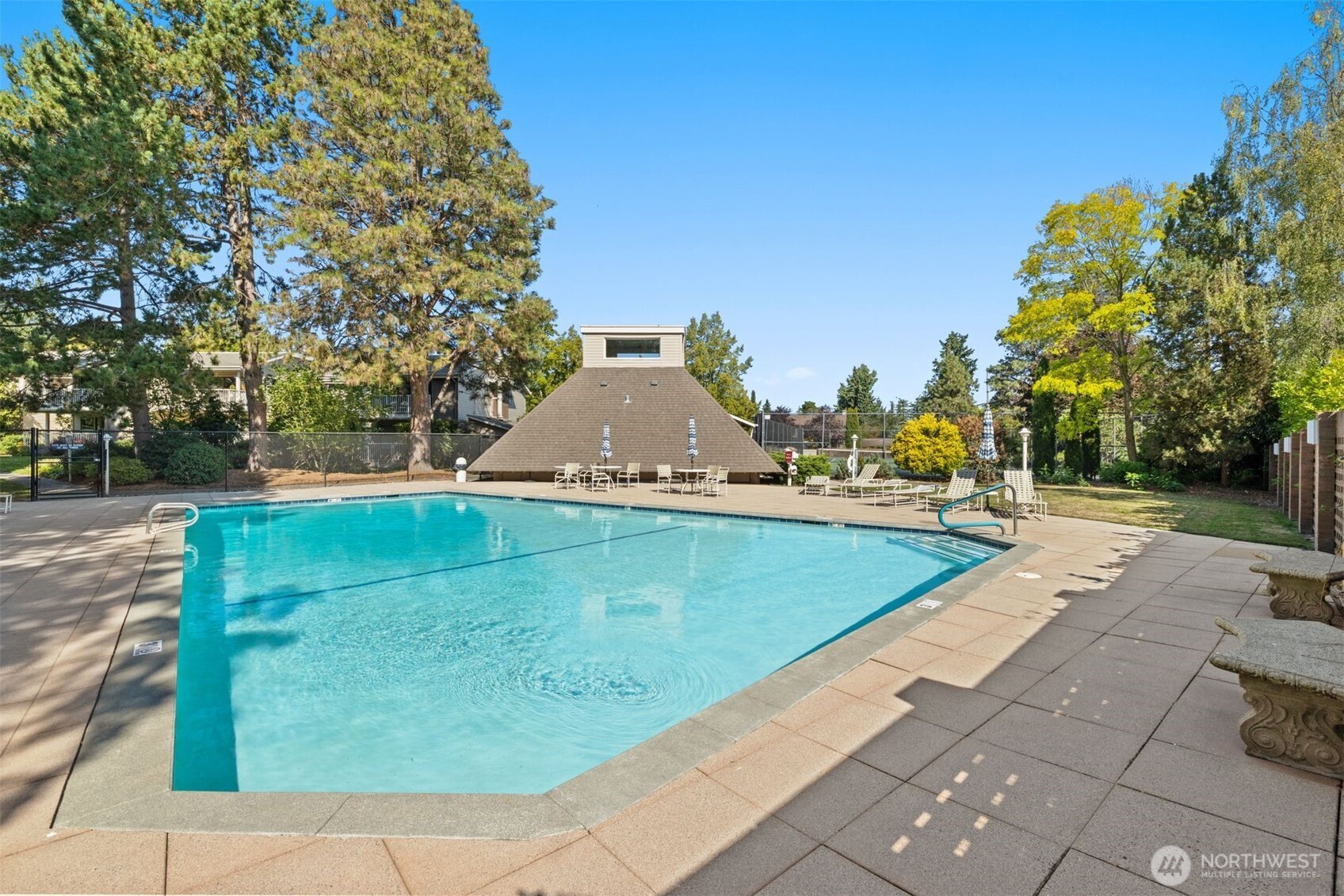 6423 Sand Point Way Northeast Seattle, WA 98115 - Photo 38 of 40 a view of a basket ball ground