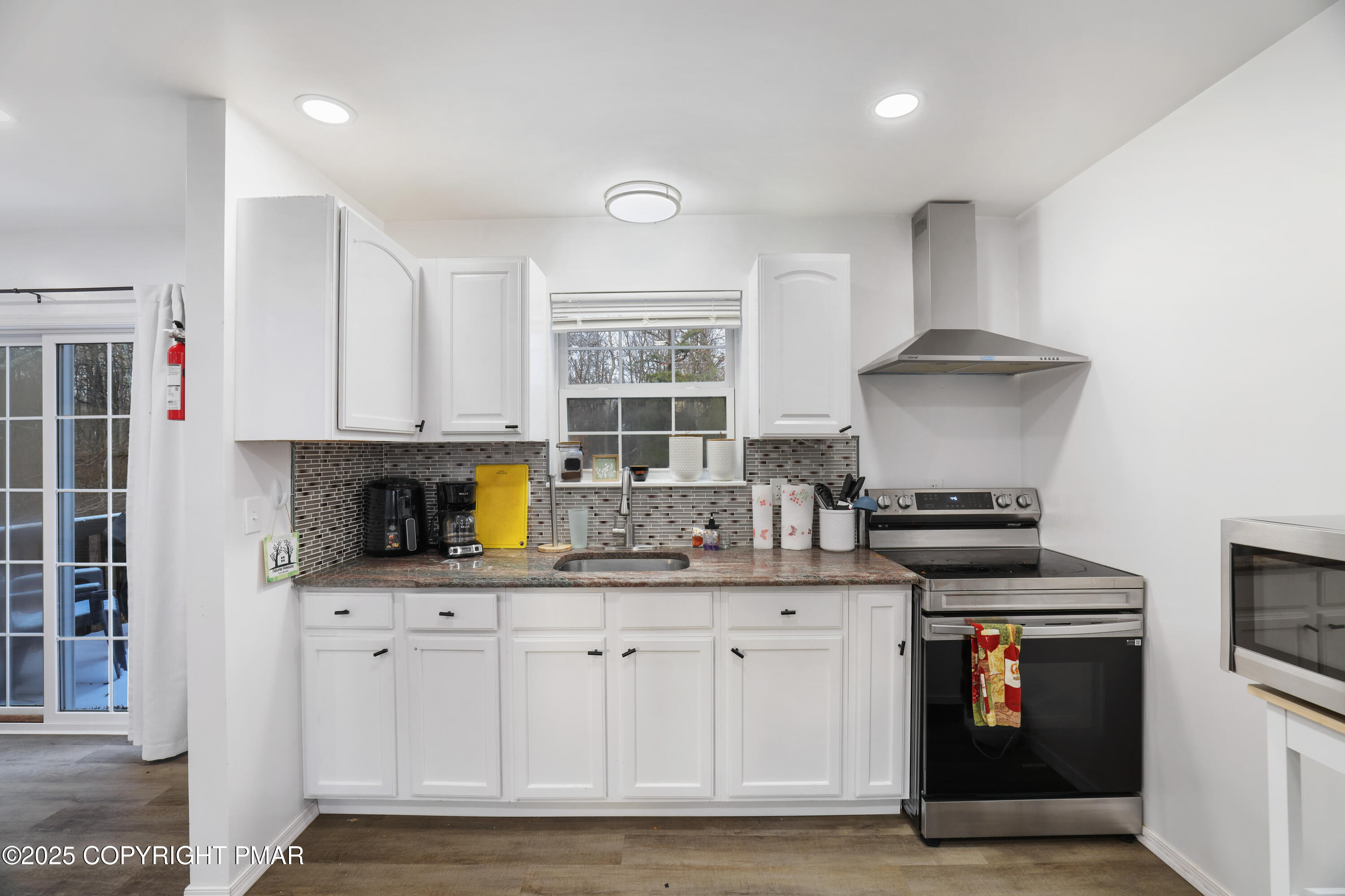 145 Nosirrah Road Albrightsville, PA 18210 - Photo 13 of 41 Kitchen