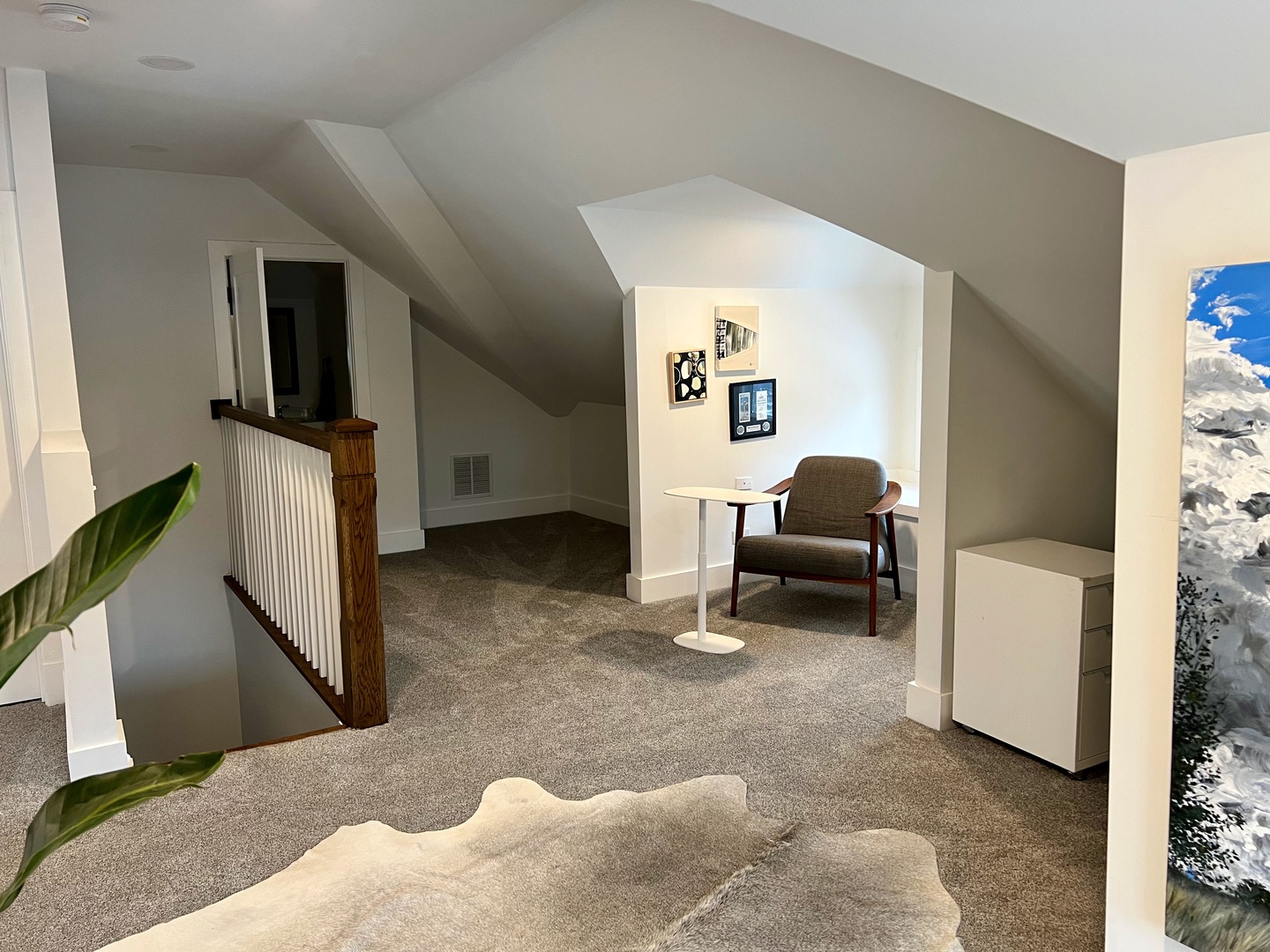1100 Ridge Road Wilmette, IL 60091 - Photo 17 of 20 a living room with furniture and a rug