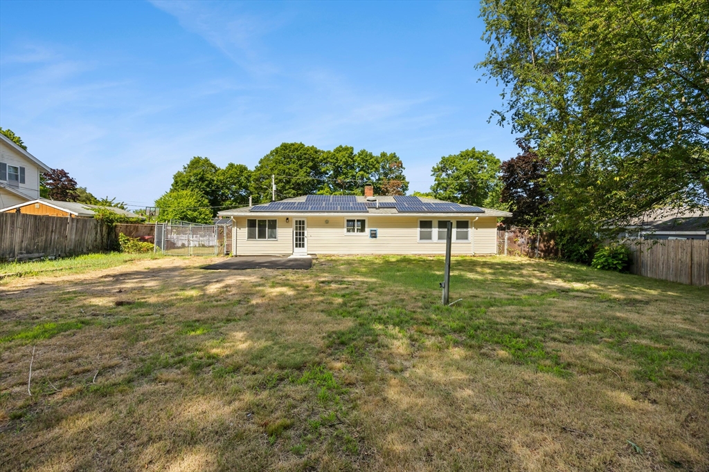 15 Clara Road Brockton, MA 02302 - Photo 6 of 38 Gallery Image 6