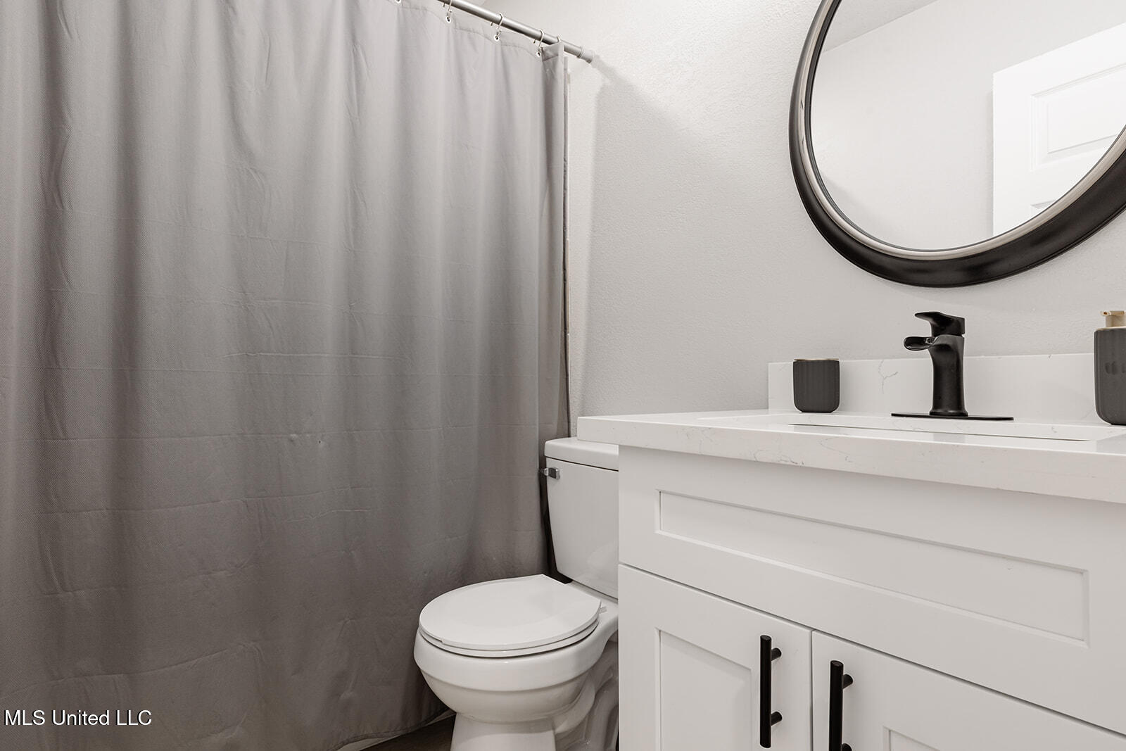 446 Hanley Road Ocean Springs, MS 39564 - Photo 15 of 42 A04A0601-HDR