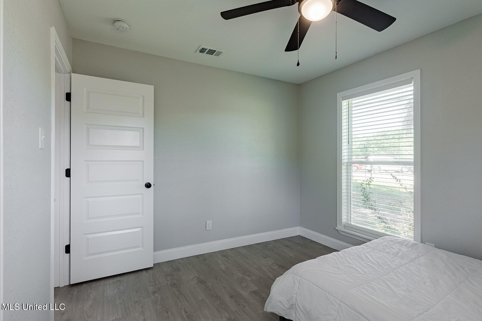 446 Hanley Road Ocean Springs, MS 39564 - Photo 16 of 42 A04A0599-HDR