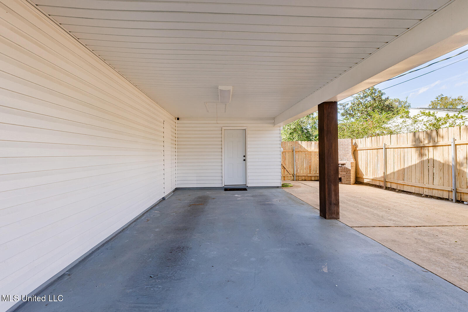 446 Hanley Road Ocean Springs, MS 39564 - Photo 6 of 42 A04A0619-HDR