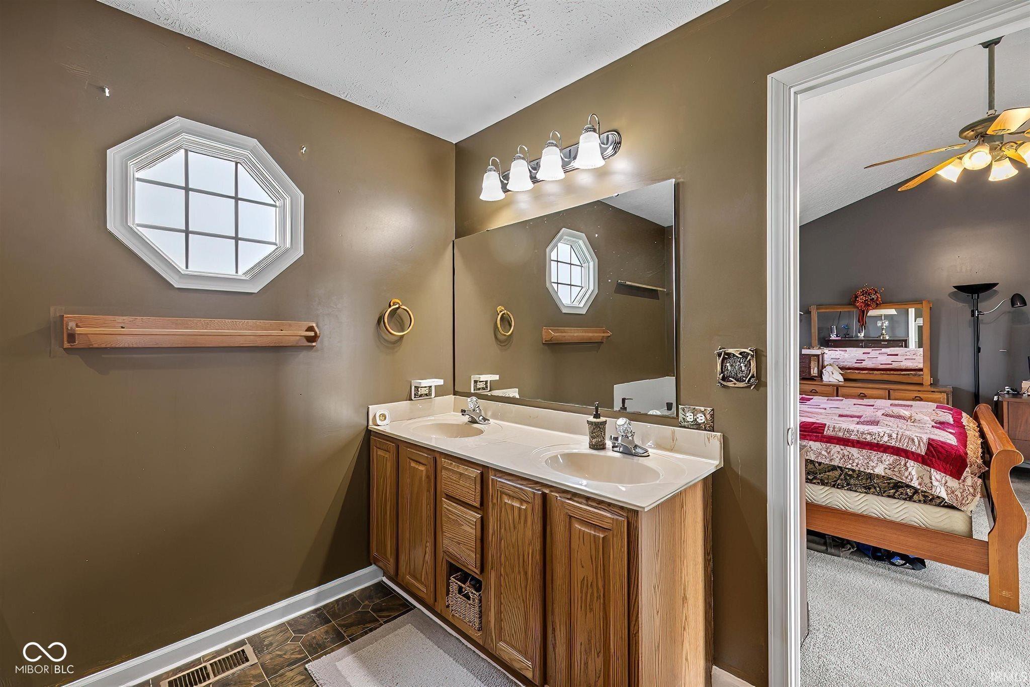 2968 County Rd SOUTH 870 West Russiaville, IN 46979 - Photo 15 of 26