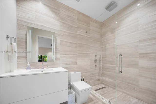 $4,295,000 | 9450 Southwest 98th Street, Miami, FL 33176