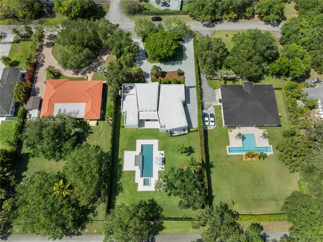 $4,295,000 | 9450 Southwest 98th Street, Miami, FL 33176