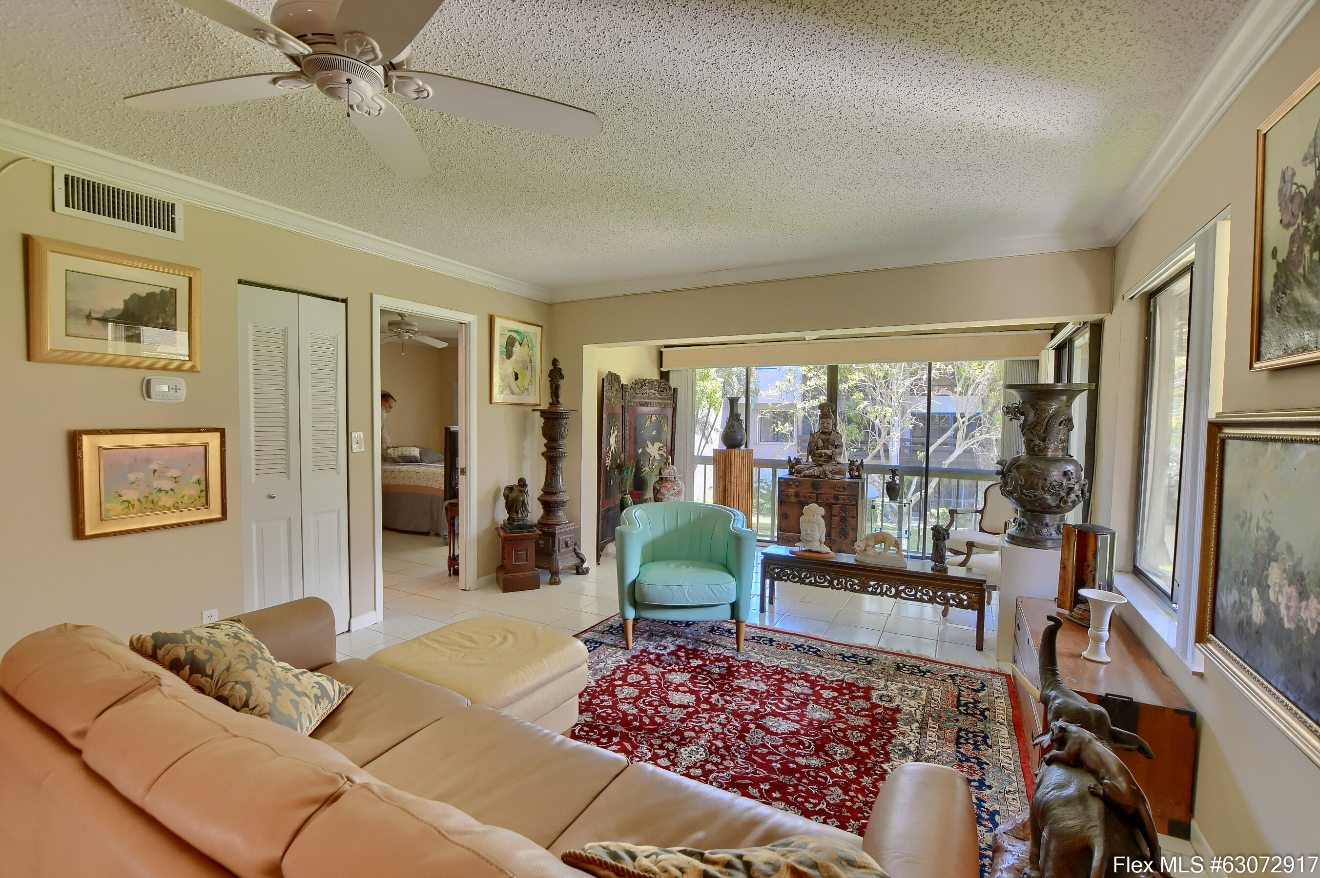 159 Northwest 70th Street, Unit 406 Boca Raton, FL 33487 - Photo 7 of 40 Living Room