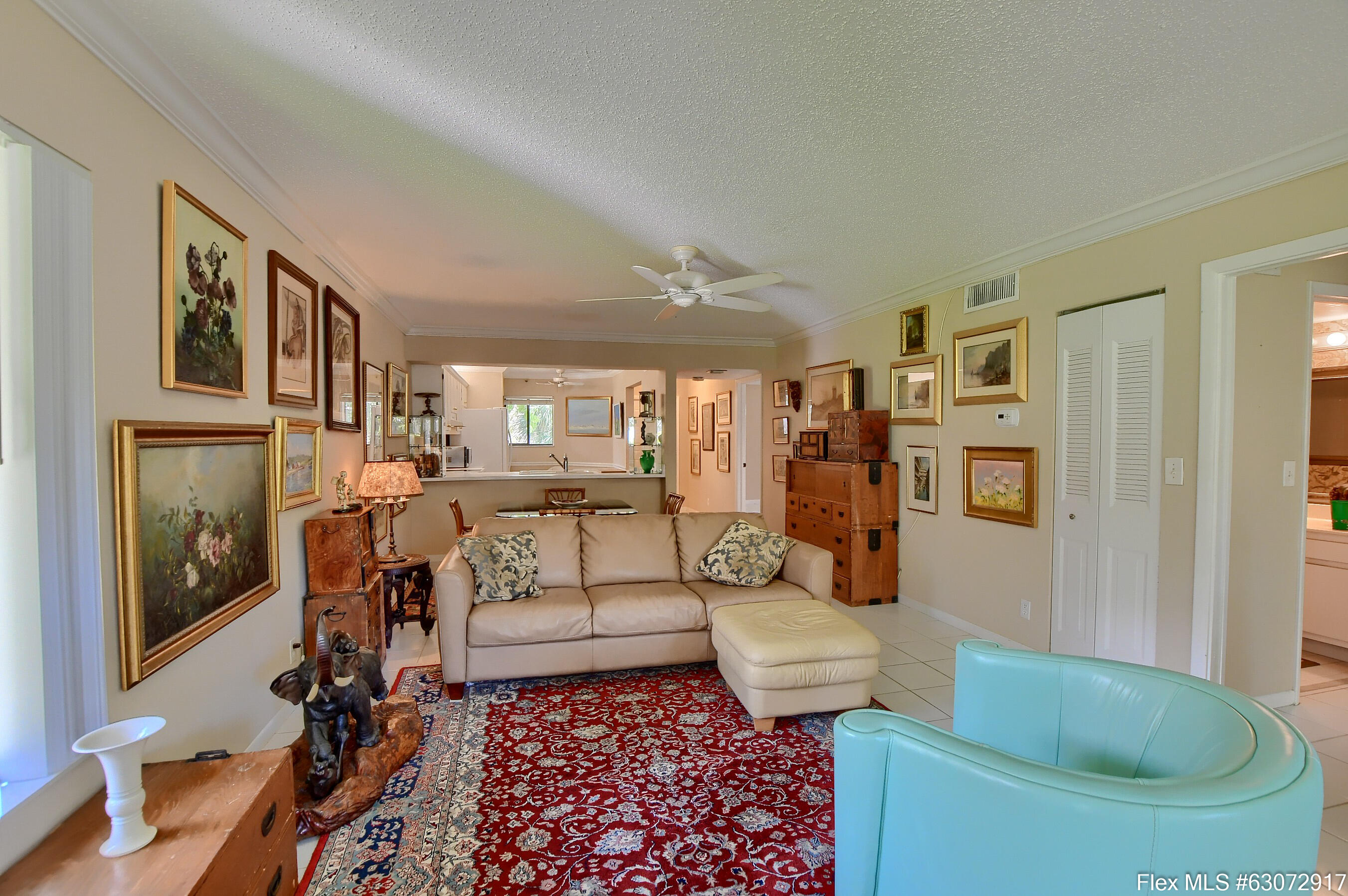 159 Northwest 70th Street, Unit 406 Boca Raton, FL 33487 - Photo 9 of 40 Living Room