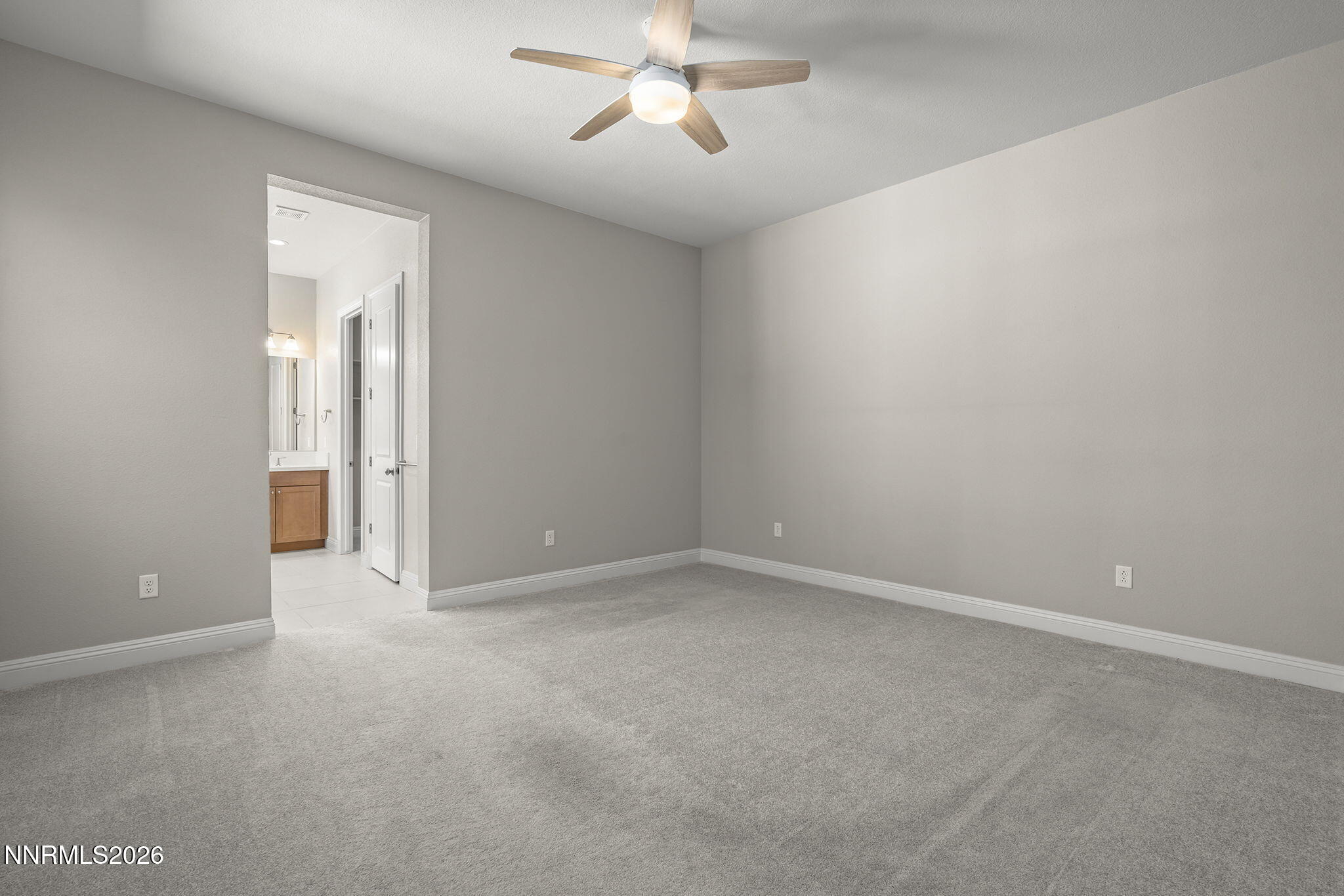 12518 Woods Clover Street Reno, NV 89521 - Photo 13 of 43 18-web-or-mls-_DSC9715