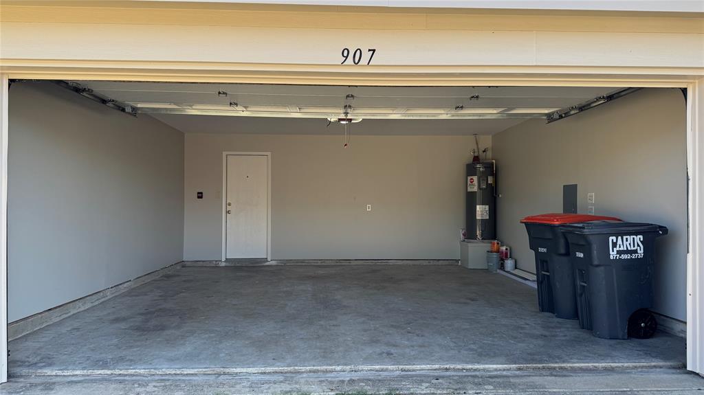 907 Post Oak Trail Anna, TX 75409 - Photo 31 of 31 a view of a garage