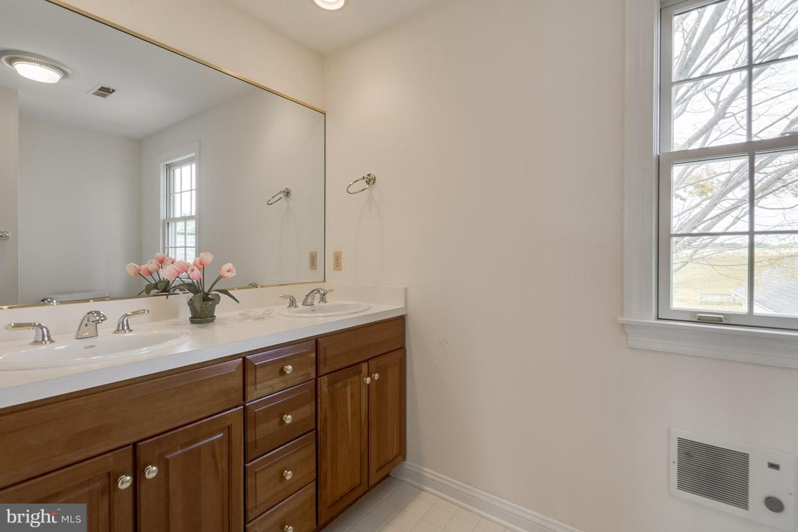 2633 Stockton Road Phoenix, MD 21131 - Photo 22 of 29 Bath
