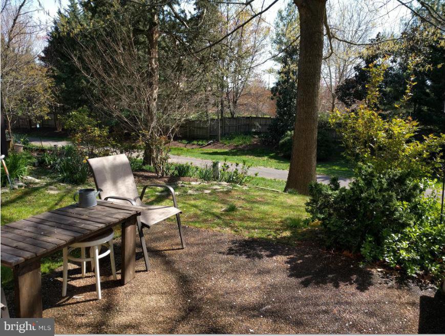 1805 Ivy Oak Square Reston, VA 20190 - Photo 7 of 8 Serene and private backyard.