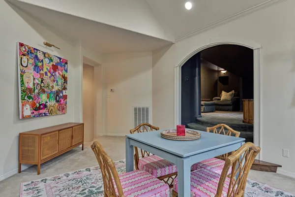 $999,990 | 170 North Taylor Point Drive, The Woodlands, TX 77382