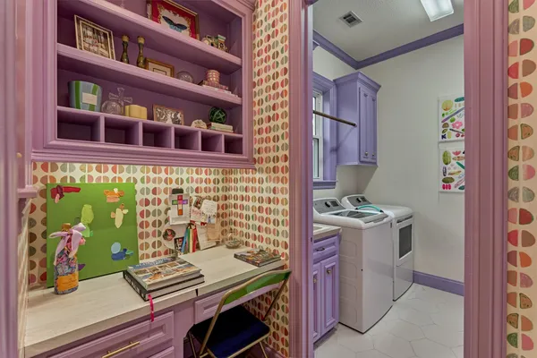 $999,990 | 170 North Taylor Point Drive, The Woodlands, TX 77382