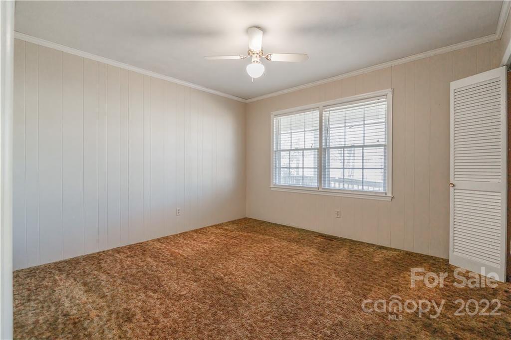 2070 John Everall Road Lancaster, SC 29720 - Photo 15 of 27 an empty room with a window
