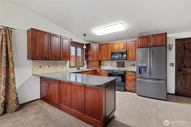 $700,000 | 5032 122nd Street Southeast, Everett, WA 98208