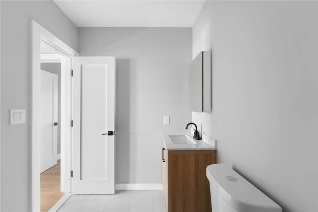 $2,050 | 735 Broadway, Unit 3F, Pawtucket, RI 02861