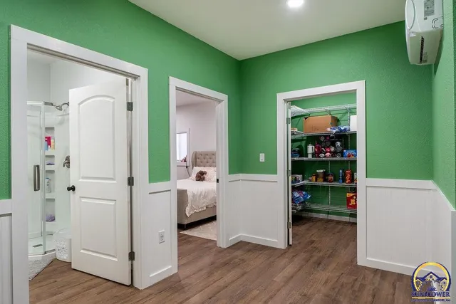 $384,900 | 11850 R5 Lane, Hoyt, KS 66440