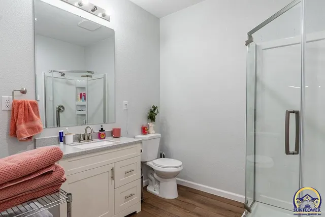 $384,900 | 11850 R5 Lane, Hoyt, KS 66440