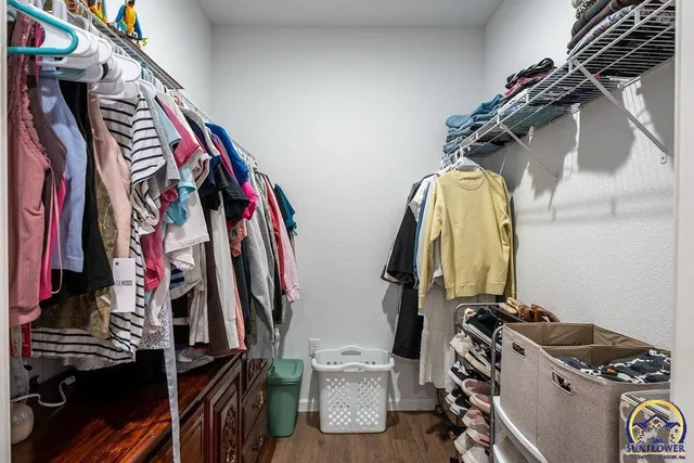 $384,900 | 11850 R5 Lane, Hoyt, KS 66440