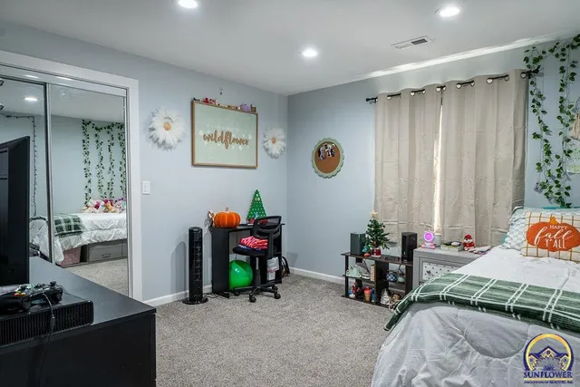 $384,900 | 11850 R5 Lane, Hoyt, KS 66440