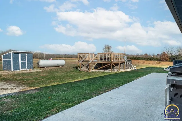 $384,900 | 11850 R5 Lane, Hoyt, KS 66440