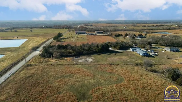 $384,900 | 11850 R5 Lane, Hoyt, KS 66440