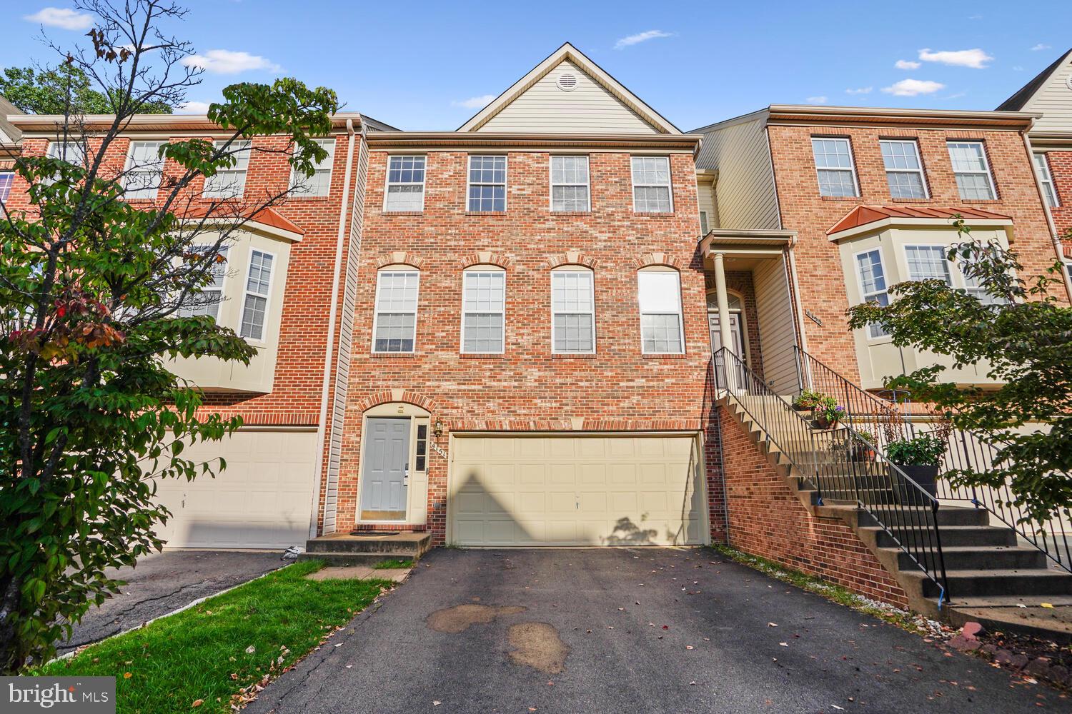 4151 Brookgreen Drive Fairfax, VA 22033 - Photo 2 of 29