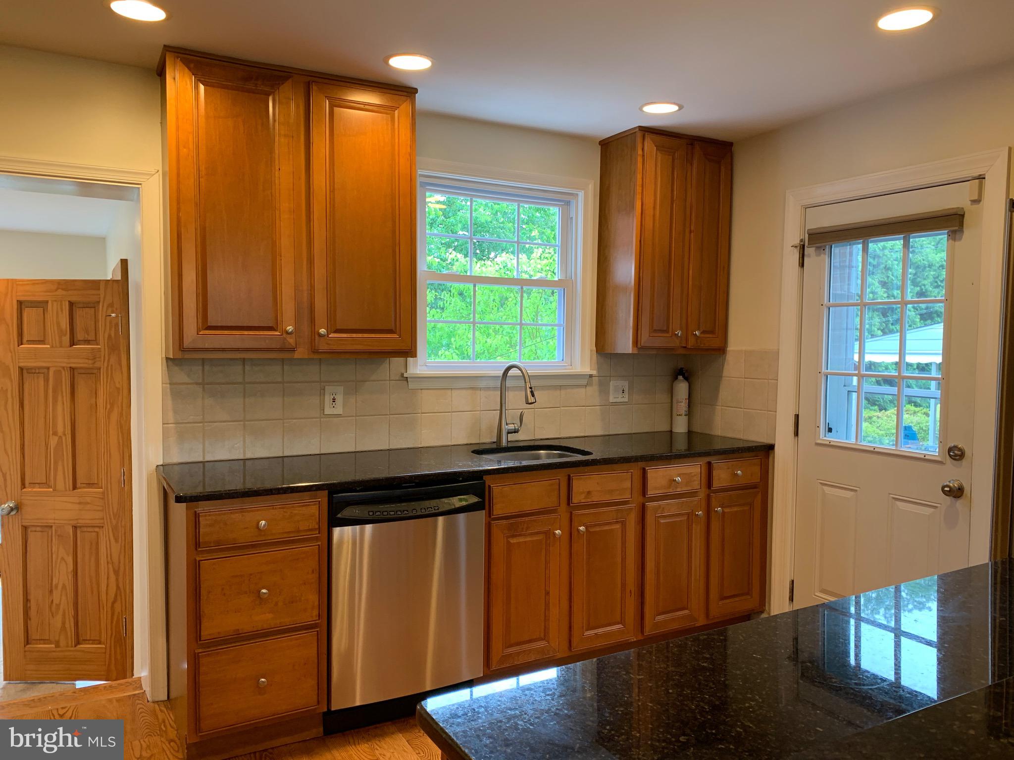 1524 Knox Road Wynnewood, PA 19096 - Photo 7 of 26