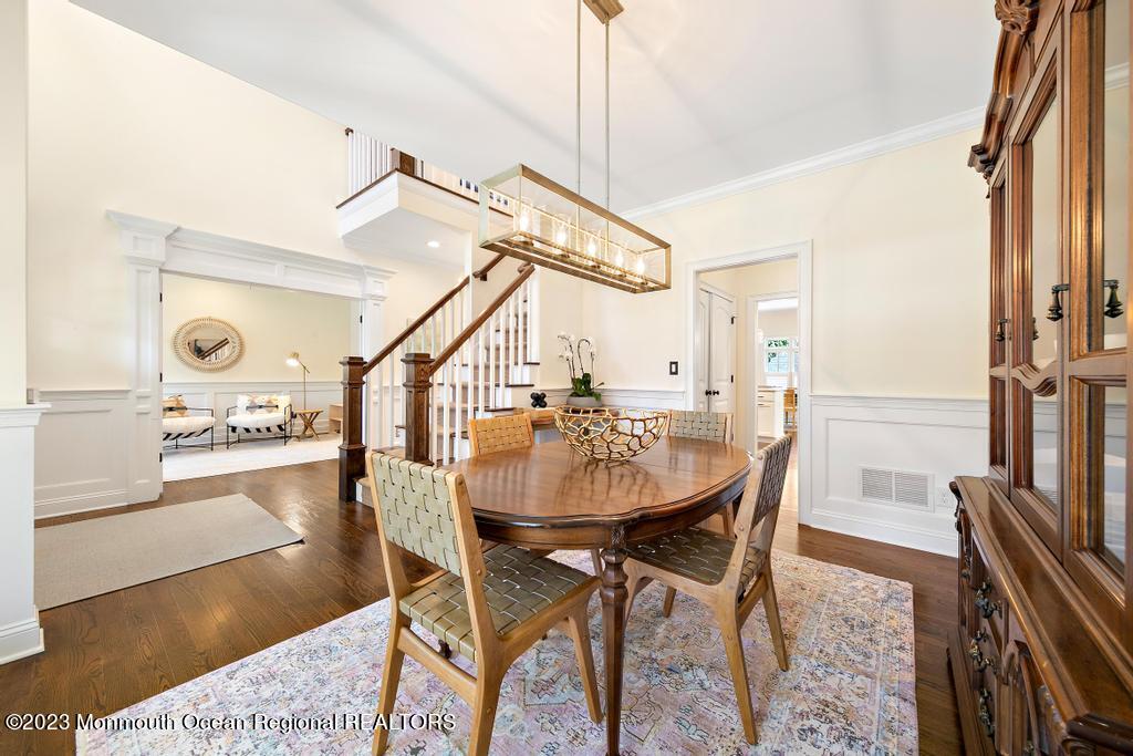 104 River Road Rumson, NJ 07760 - Photo 12 of 37 Dining room