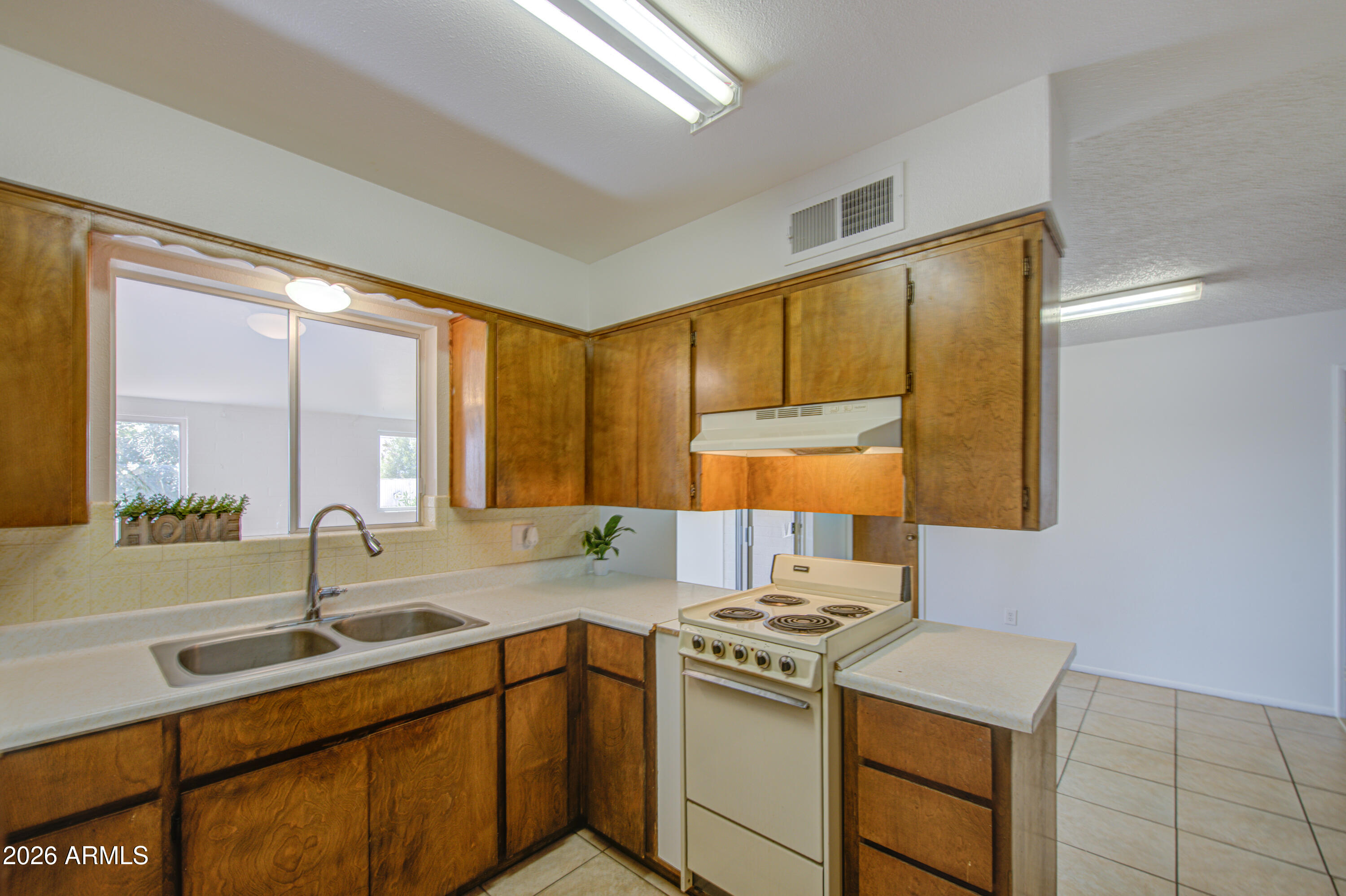 650 North Rennick Drive Apache Junction, AZ 85120 - Photo 25 of 36 Kitchen 4
