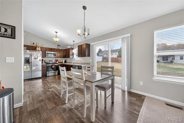 $269,900 | 150 Hidden Valley Way, Winfield, MO 63389