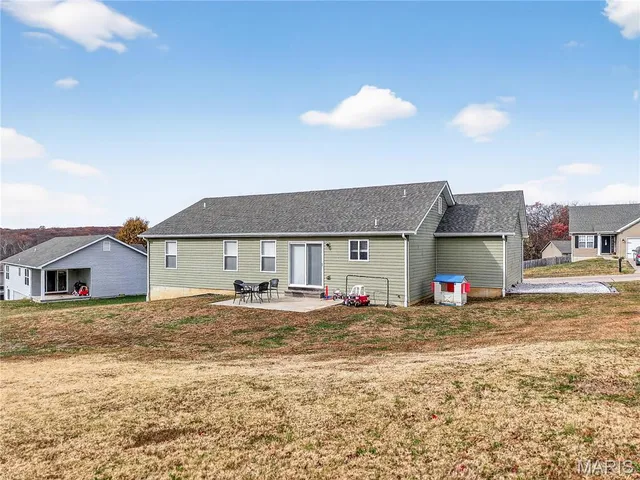 $269,900 | 150 Hidden Valley Way, Winfield, MO 63389