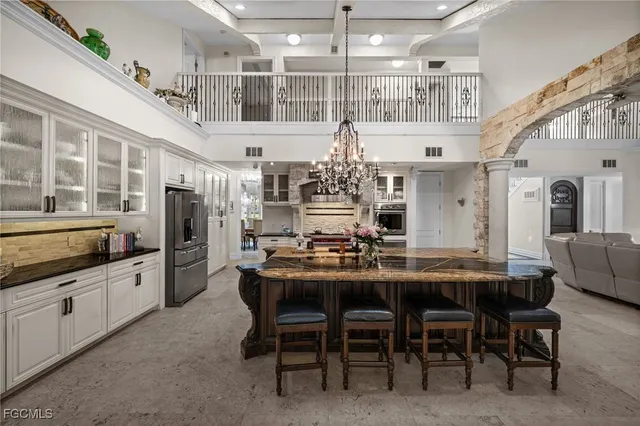 $4,895,000 | 9250 The Lane, Naples, FL 34109