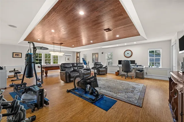 $4,895,000 | 9250 The Lane, Naples, FL 34109