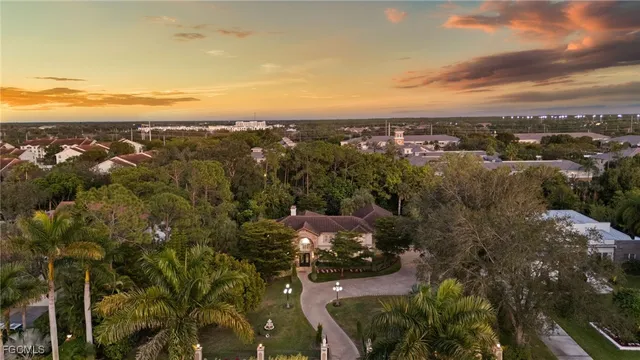 $4,895,000 | 9250 The Lane, Naples, FL 34109