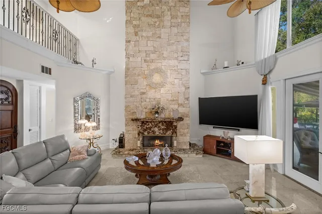 $4,895,000 | 9250 The Lane, Naples, FL 34109