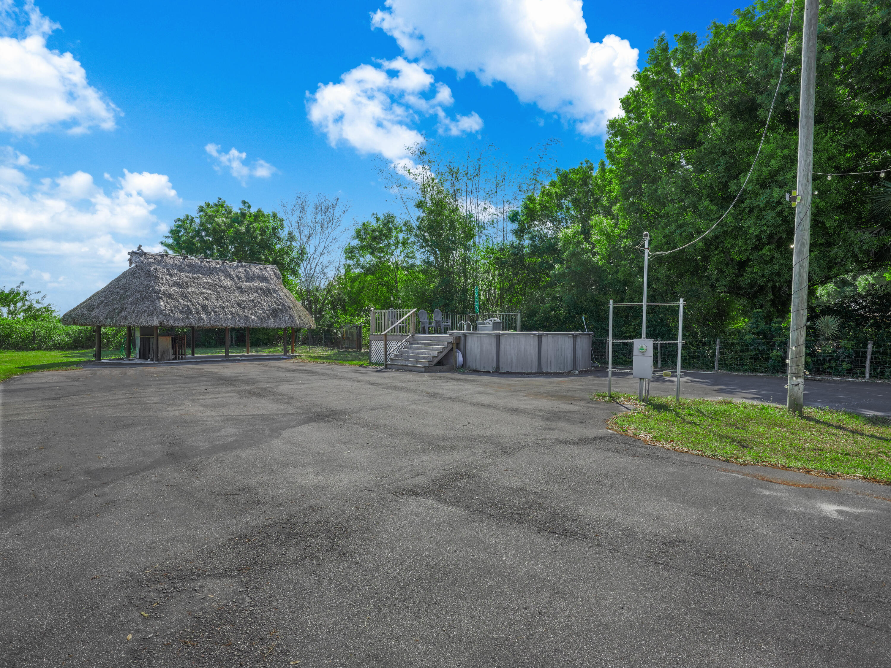 329 Kilpatrick Loop Clewiston, FL 33440 - Photo 32 of 56 a view of backyard with green space
