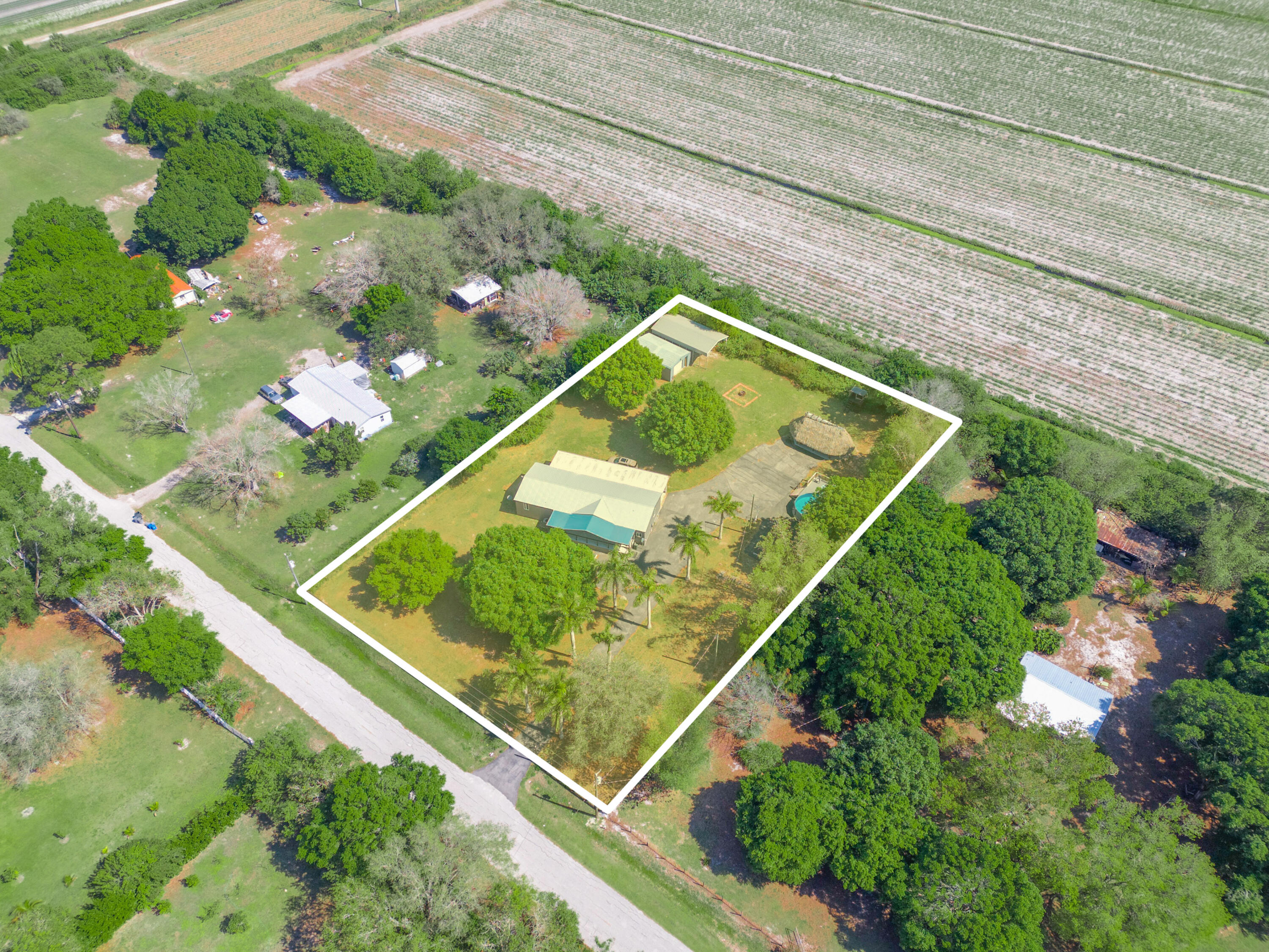 329 Kilpatrick Loop Clewiston, FL 33440 - Photo 50 of 56 a view of a backyard