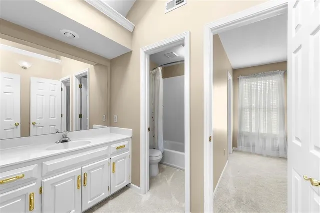 $450,000 | 6909 North Bellefontaine Avenue, Gladstone, MO 64119