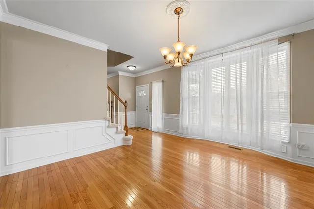 $450,000 | 6909 North Bellefontaine Avenue, Gladstone, MO 64119