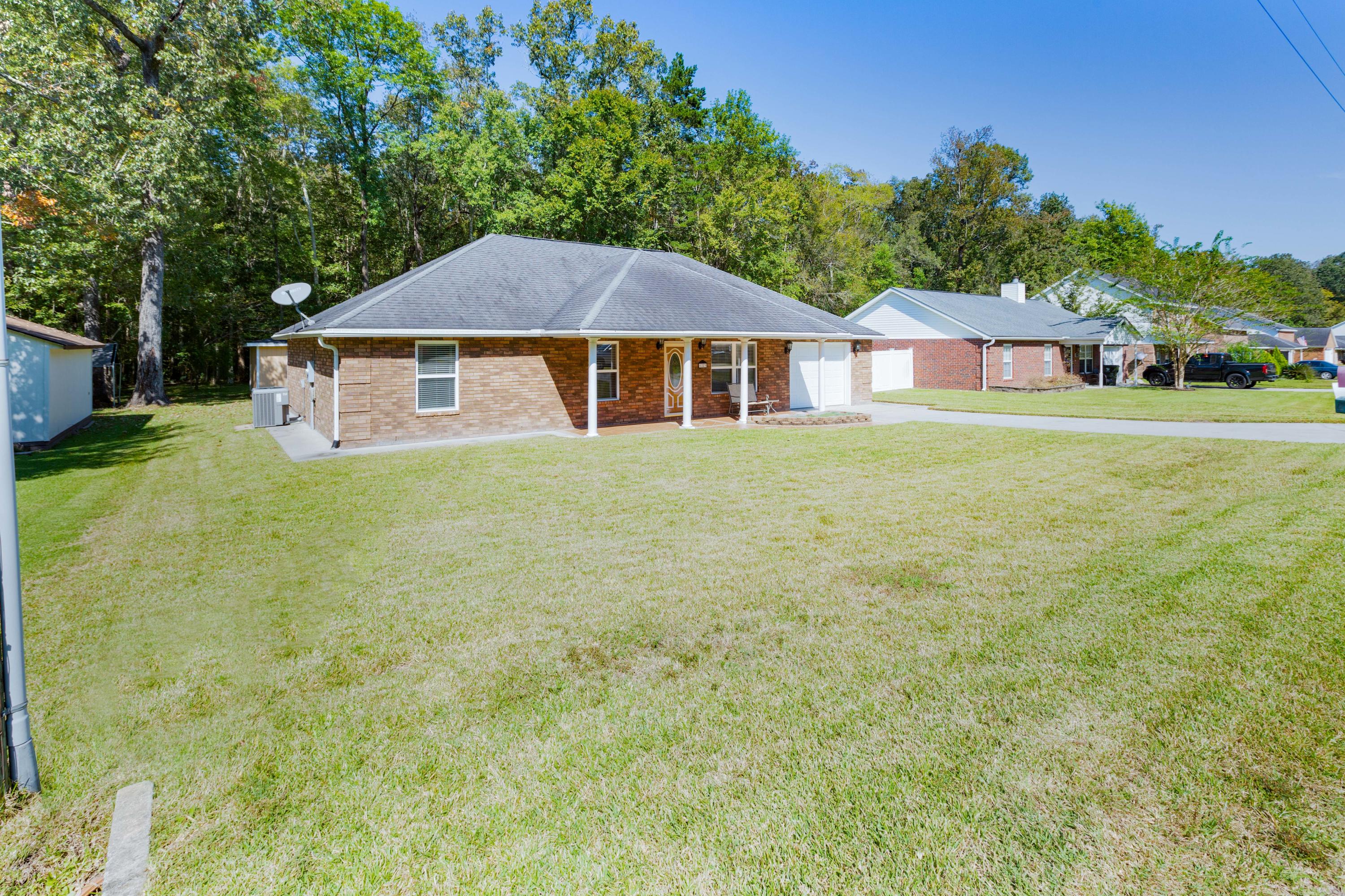 1223 State Rd S-8-806 Moncks Corner, SC 29461 - Photo 3 of 32 1223 Saylors Avenue_Brett Martin Photogr