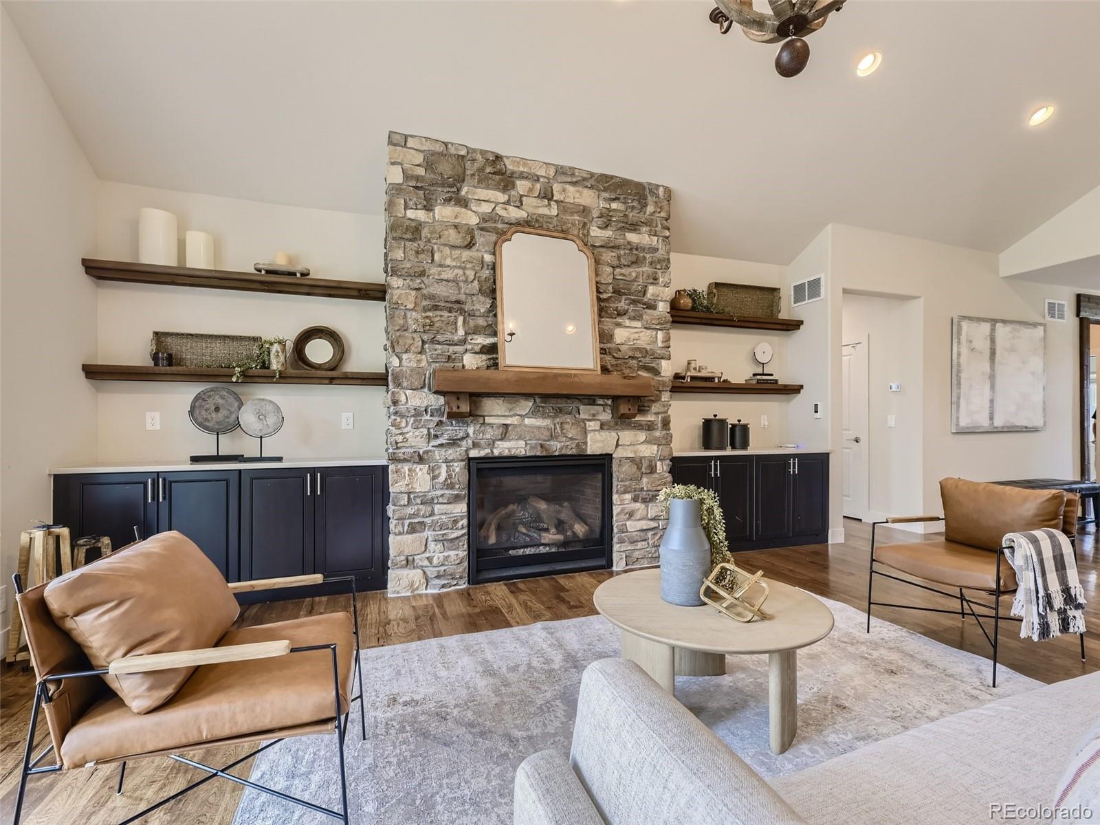 7467 Cameron Circle Larkspur, CO 80118 - Photo 6 of 40