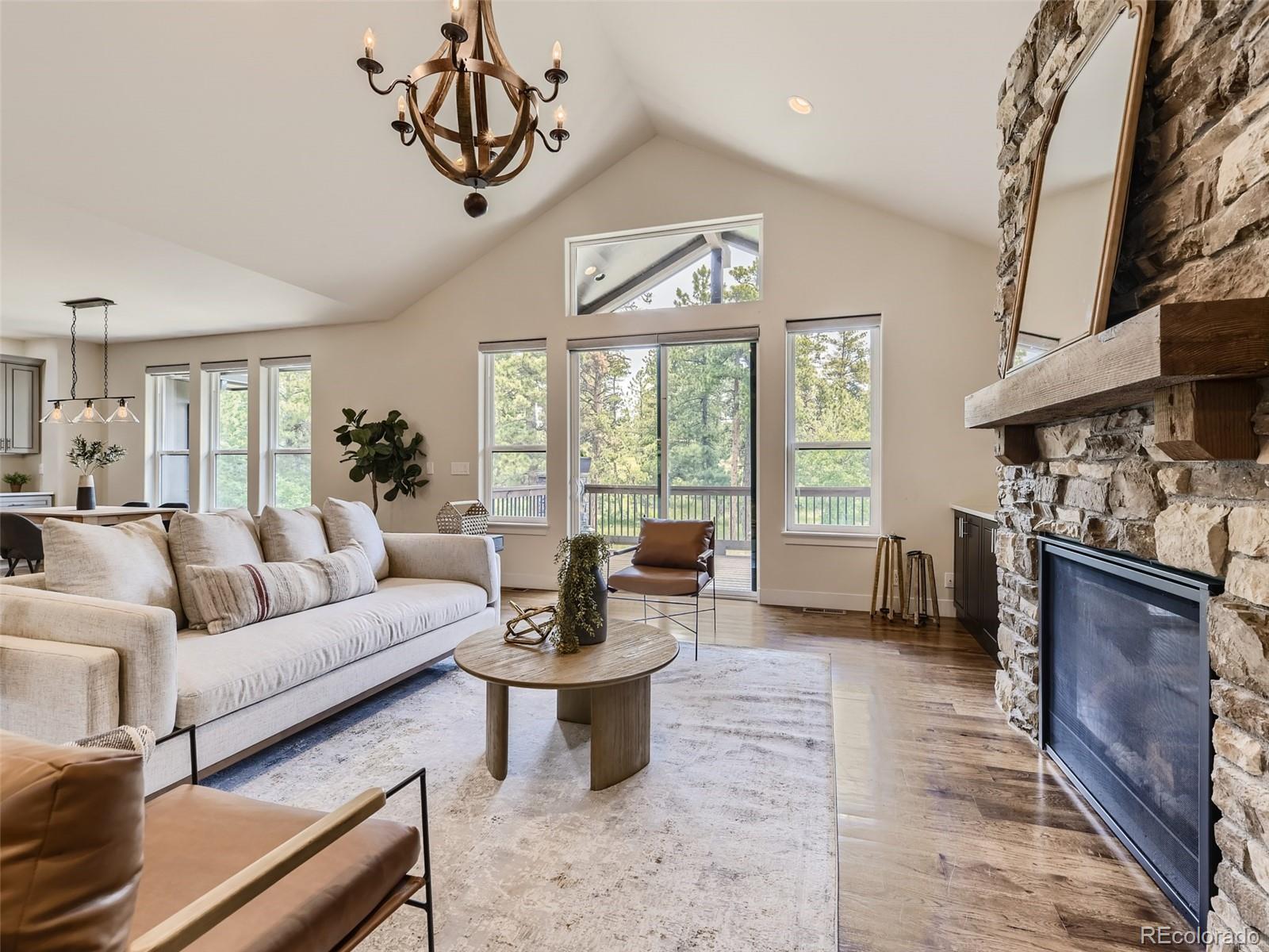 7467 Cameron Circle Larkspur, CO 80118 - Photo 7 of 40