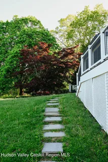 $1,125,000 | 6 Hasbrouck Place, New Paltz, NY 12561