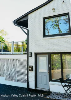 $1,125,000 | 6 Hasbrouck Place, New Paltz, NY 12561