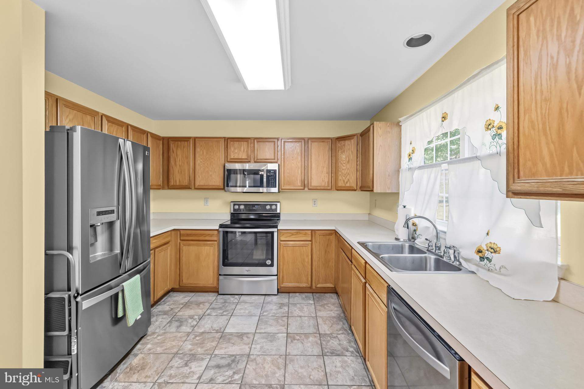 112 Farmbrook Lane Hanover, MD 21076 - Photo 17 of 44