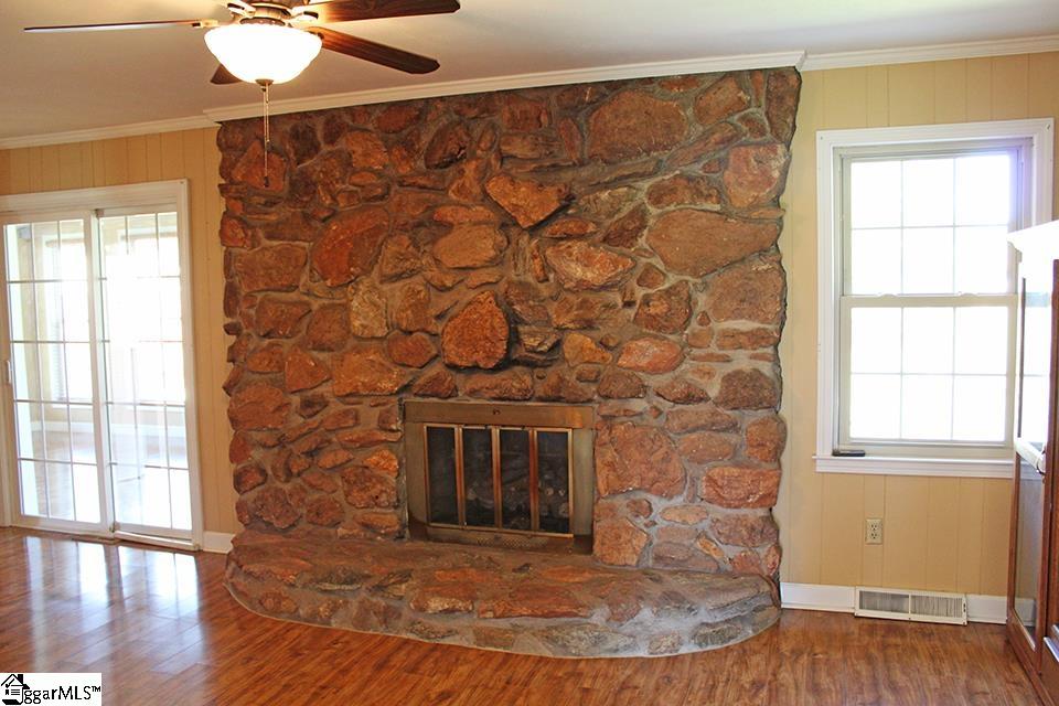 407 Old Mill Road Mauldin, SC 29662 - Photo 12 of 21 Gallery Image 12